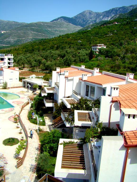 The Olive Terrace * Palase